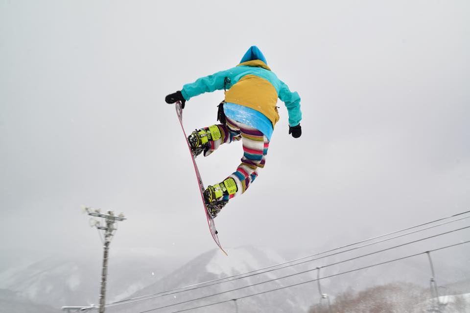 スキー スノボ未経験だけど友達に誘われた 楽しむコツは スキーマガジン